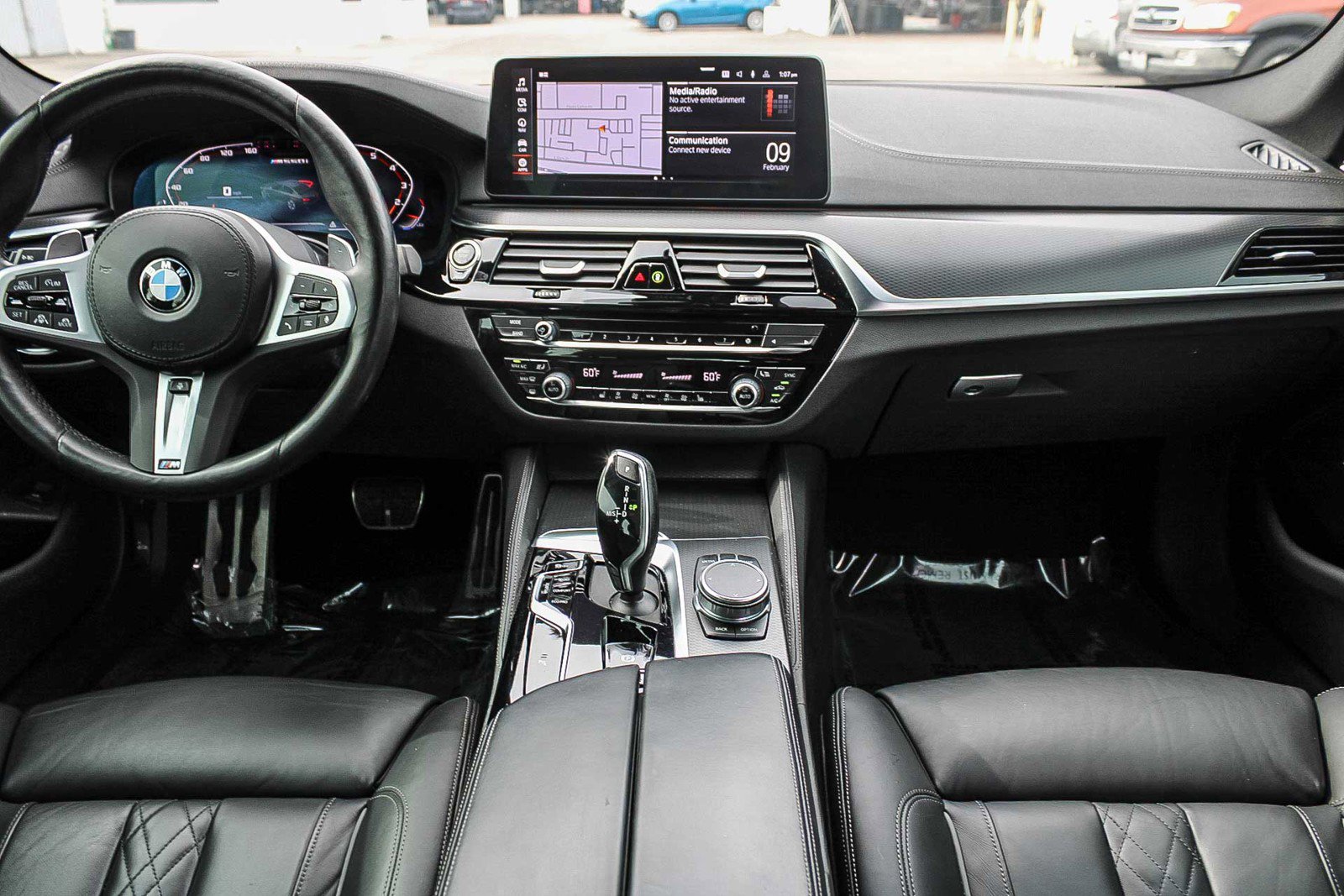 Used 2023 BMW M550i xDrive image 12