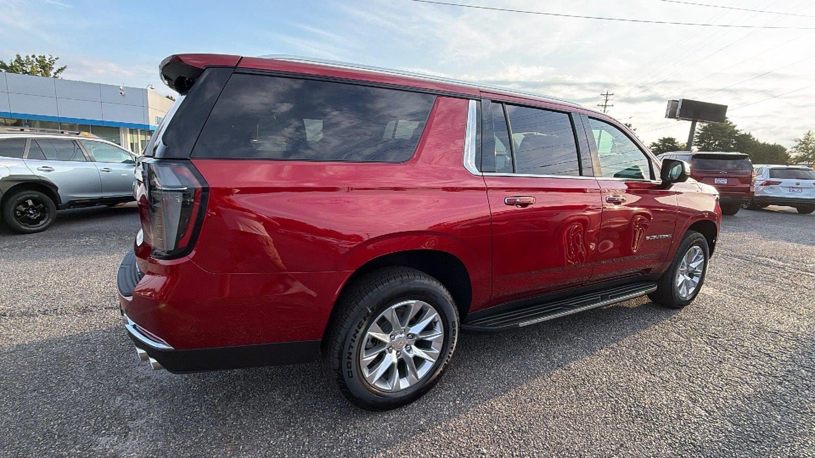 New 2026 Chevrolet Suburban Premier w/ Sun And Tow Package AWD/4WD image 8