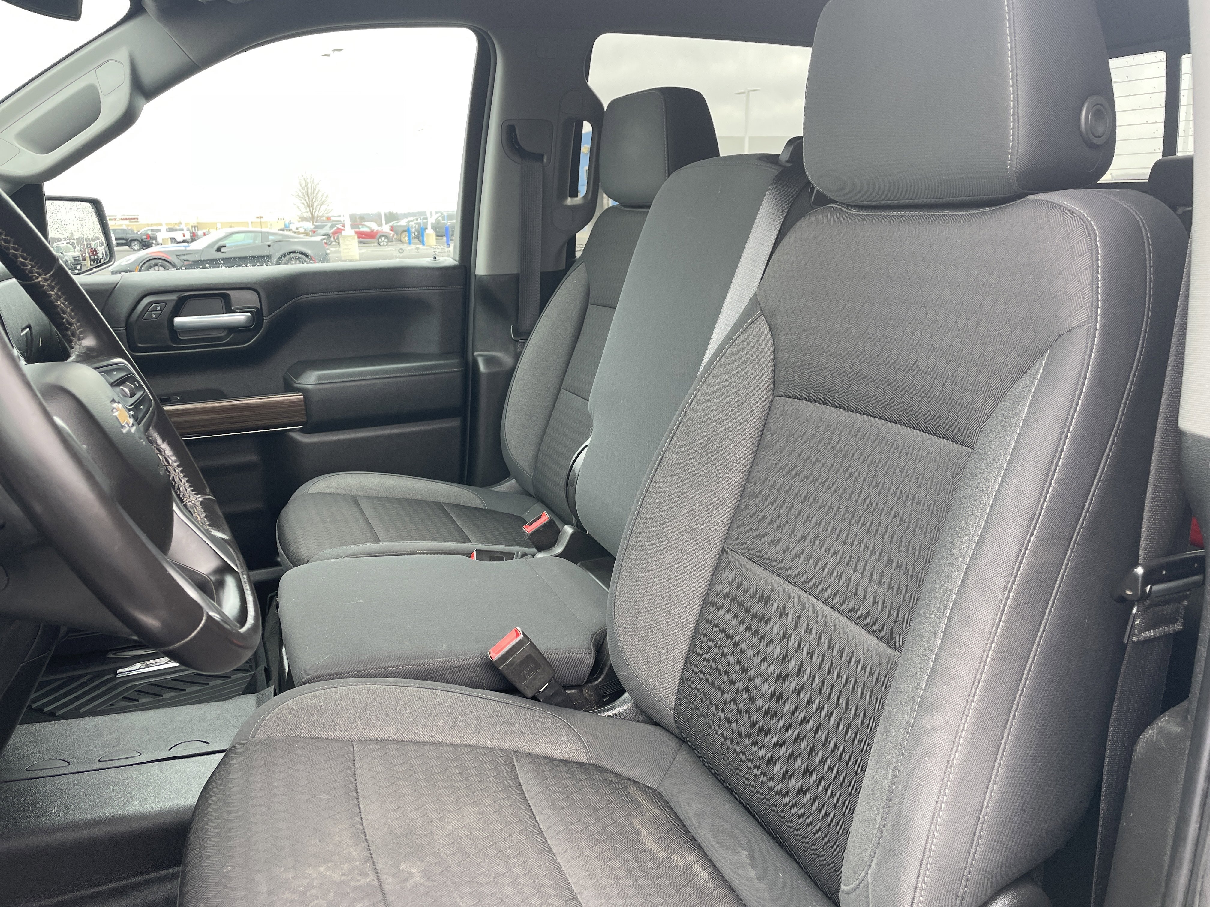 Used 2020 Chevrolet Silverado 1500 LT w/ All-Star Edition image 32