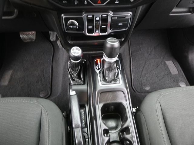 Used 2021 Jeep Gladiator Sport image 9