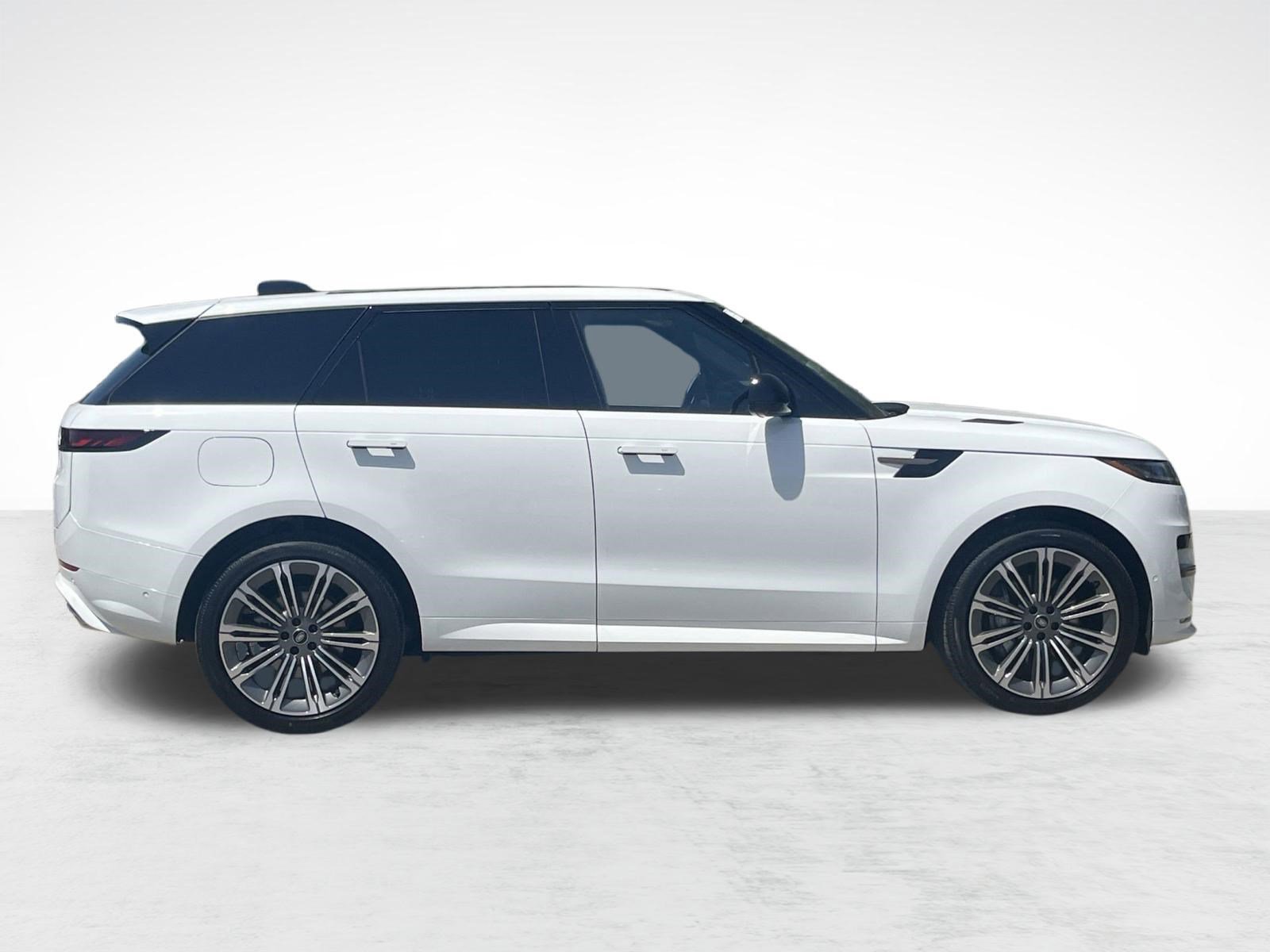Used 2025 Land Rover Range Rover Sport Dynamic SE image 7