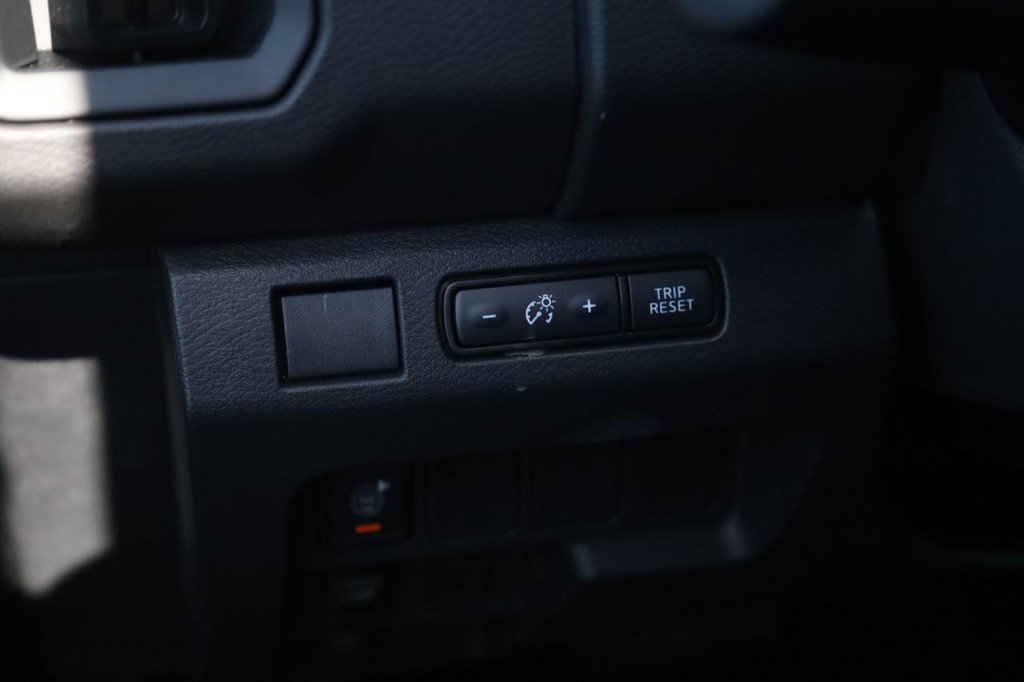 New 2026 Nissan Frontier S image 12