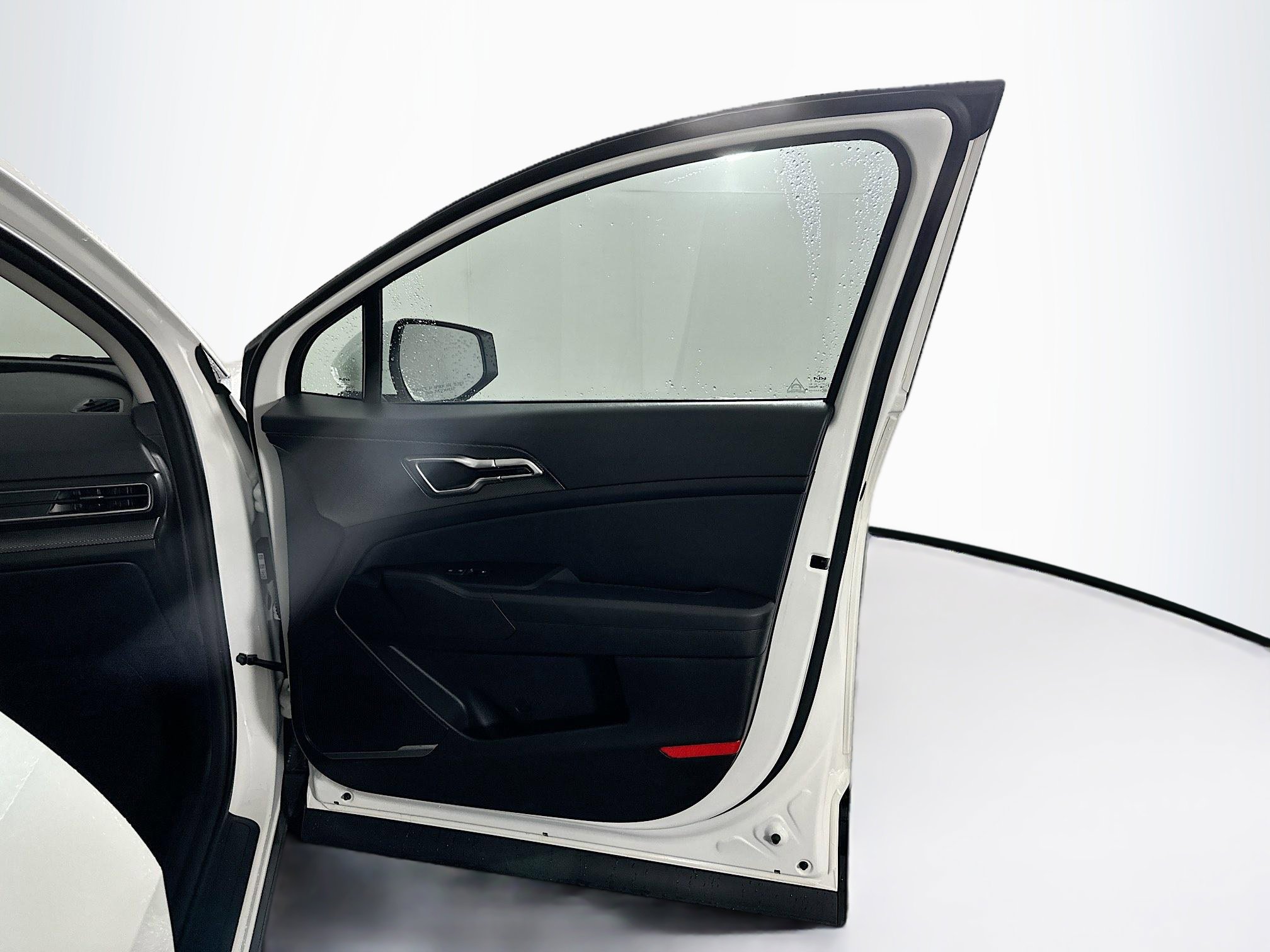 Used 2024 Kia Sportage LX image 31