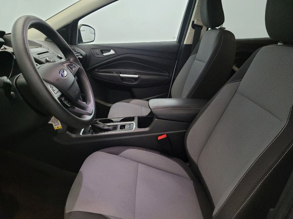 Used 2018 Ford Escape SE image 17