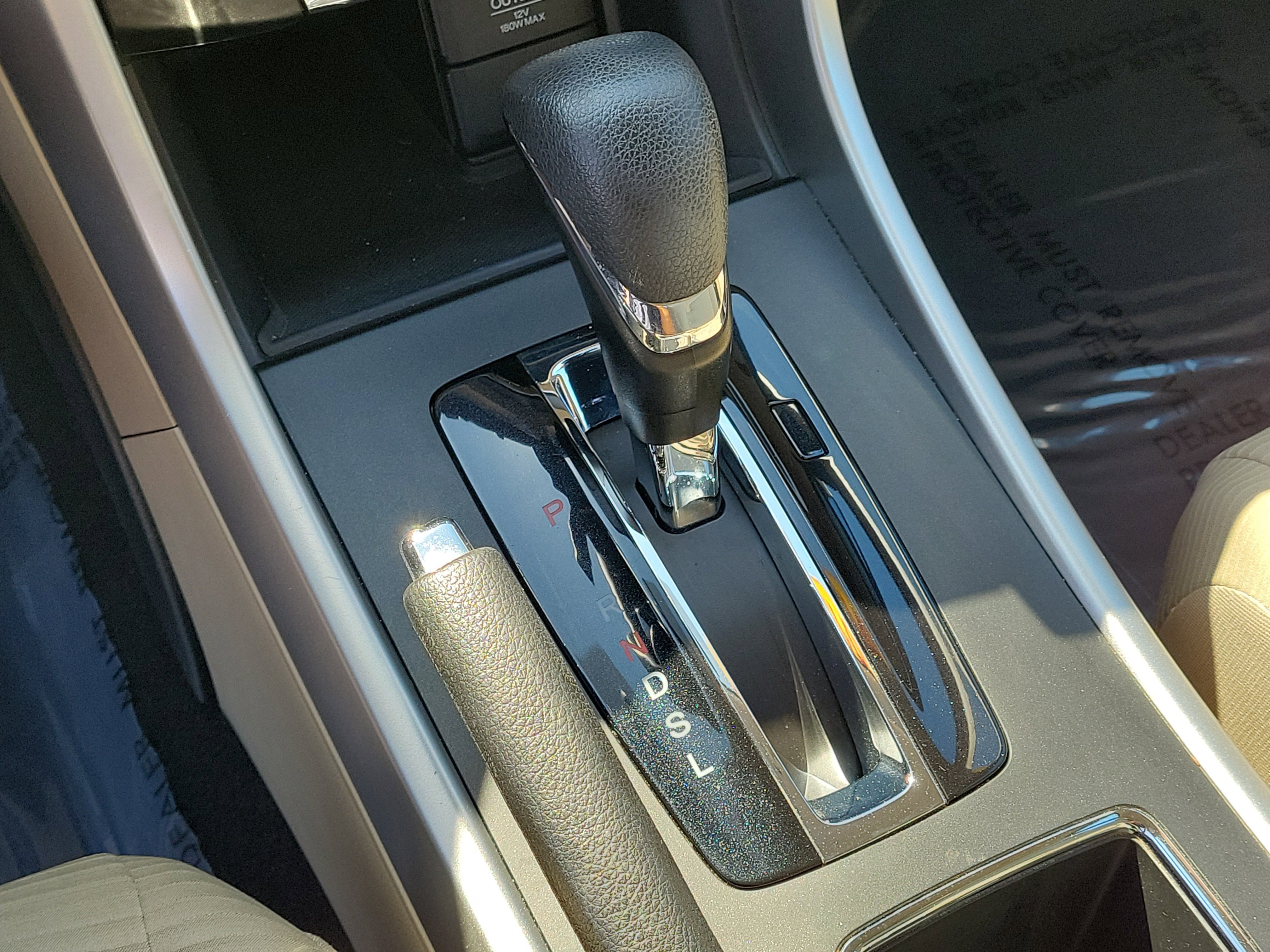 Used 2015 Honda Accord LX image 24