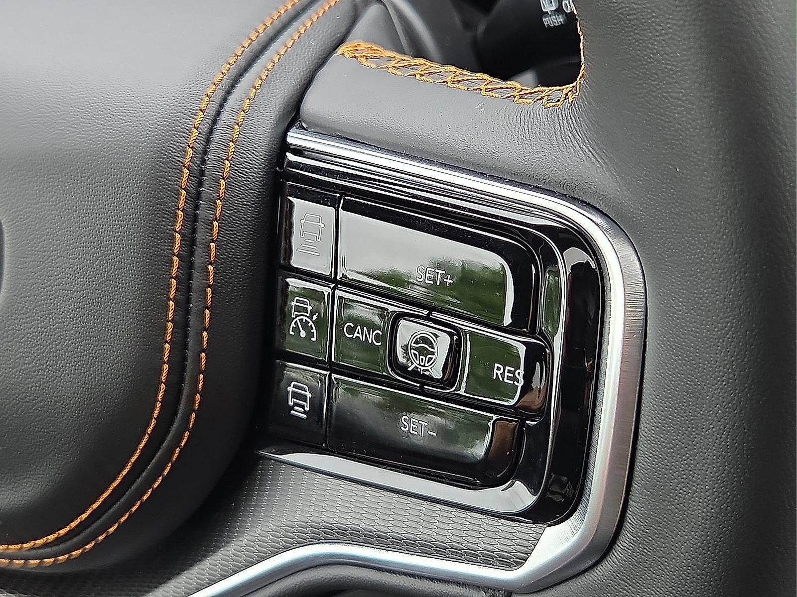 New 2026 Jeep Grand Wagoneer Summit AWD/4WD image 19