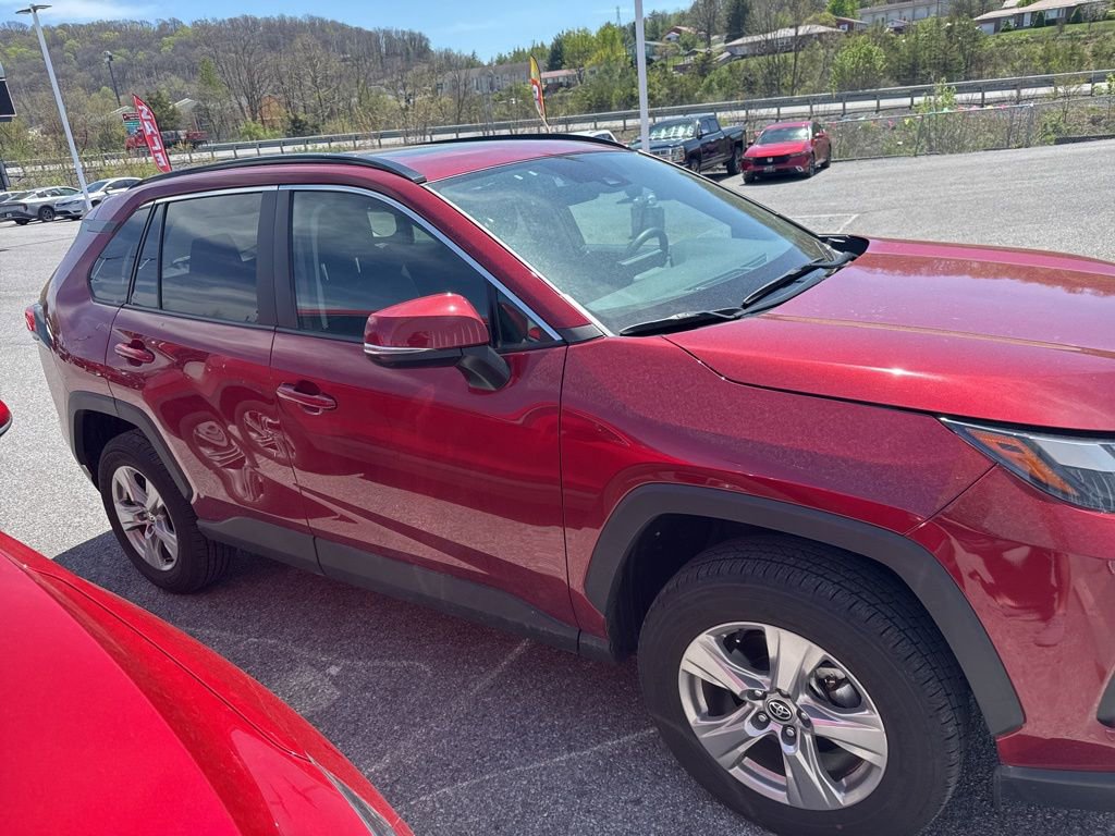 Used 2024 Toyota RAV4 XLE w/ Convenience Package image 1