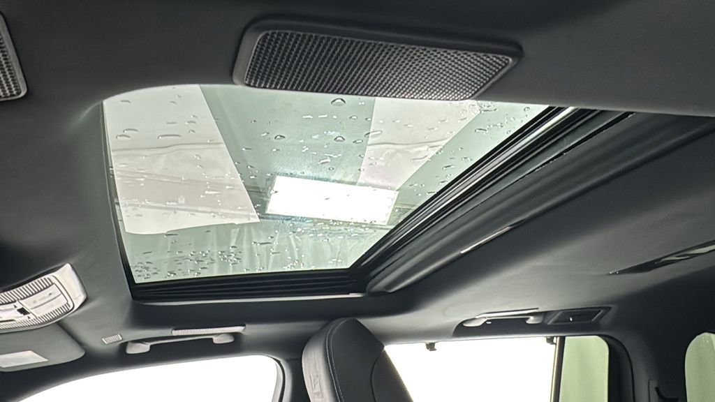 Used 2023 Lexus LX 600 F Sport image 40