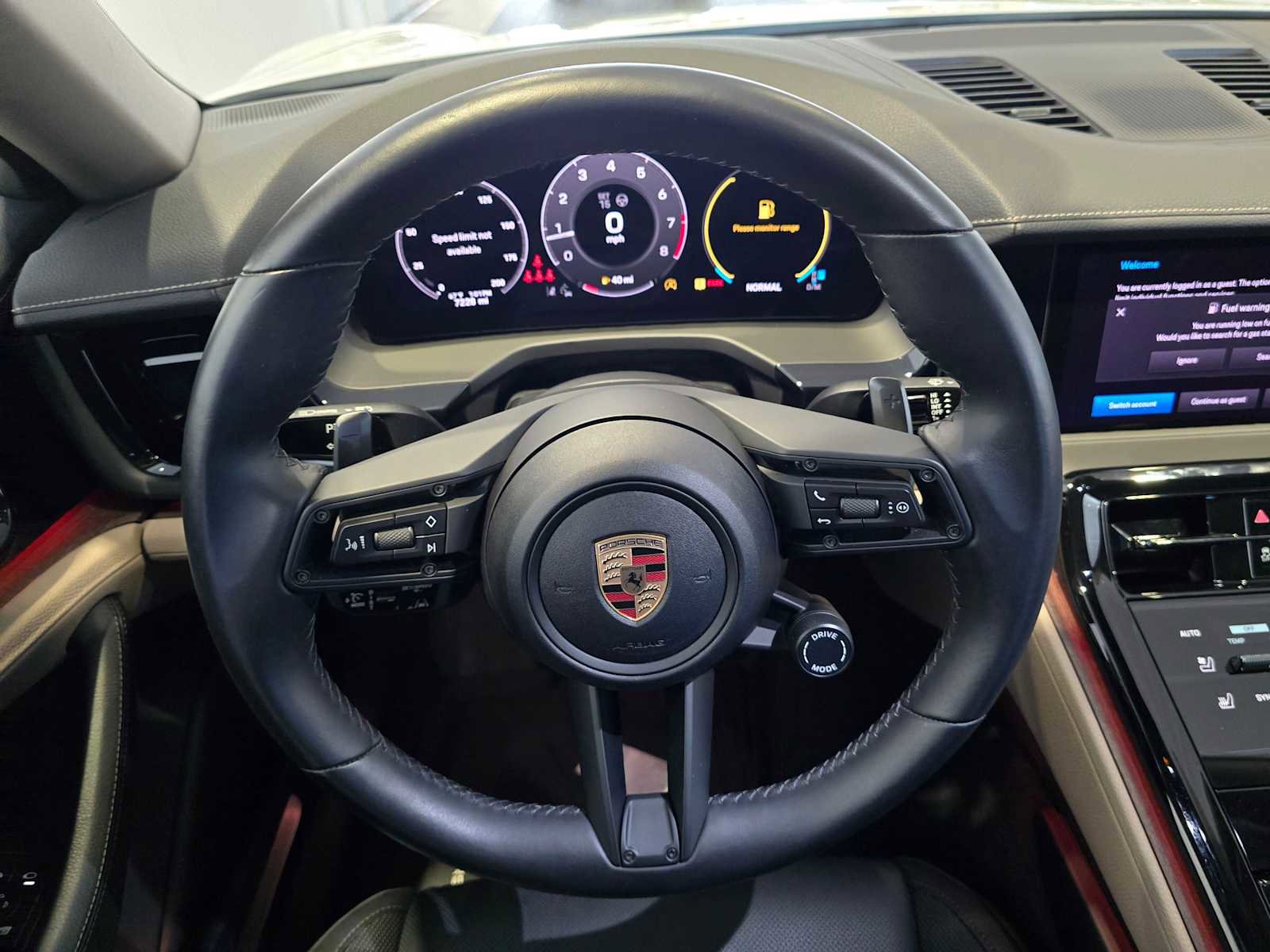 Used 2024 Porsche Panamera 4 image 25