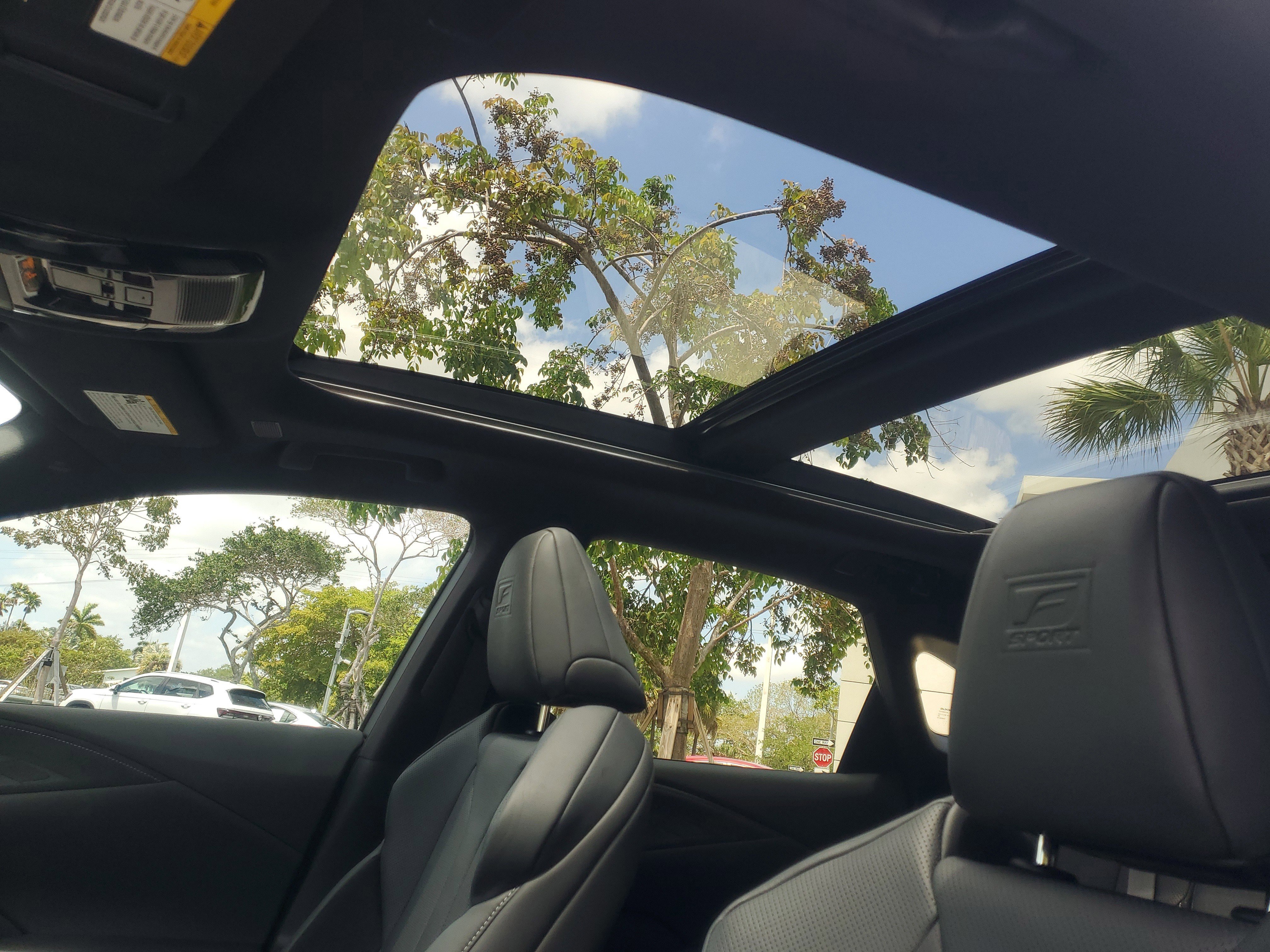 Used 2024 Lexus RX 500h F Sport w/ Cold Area Package image 18