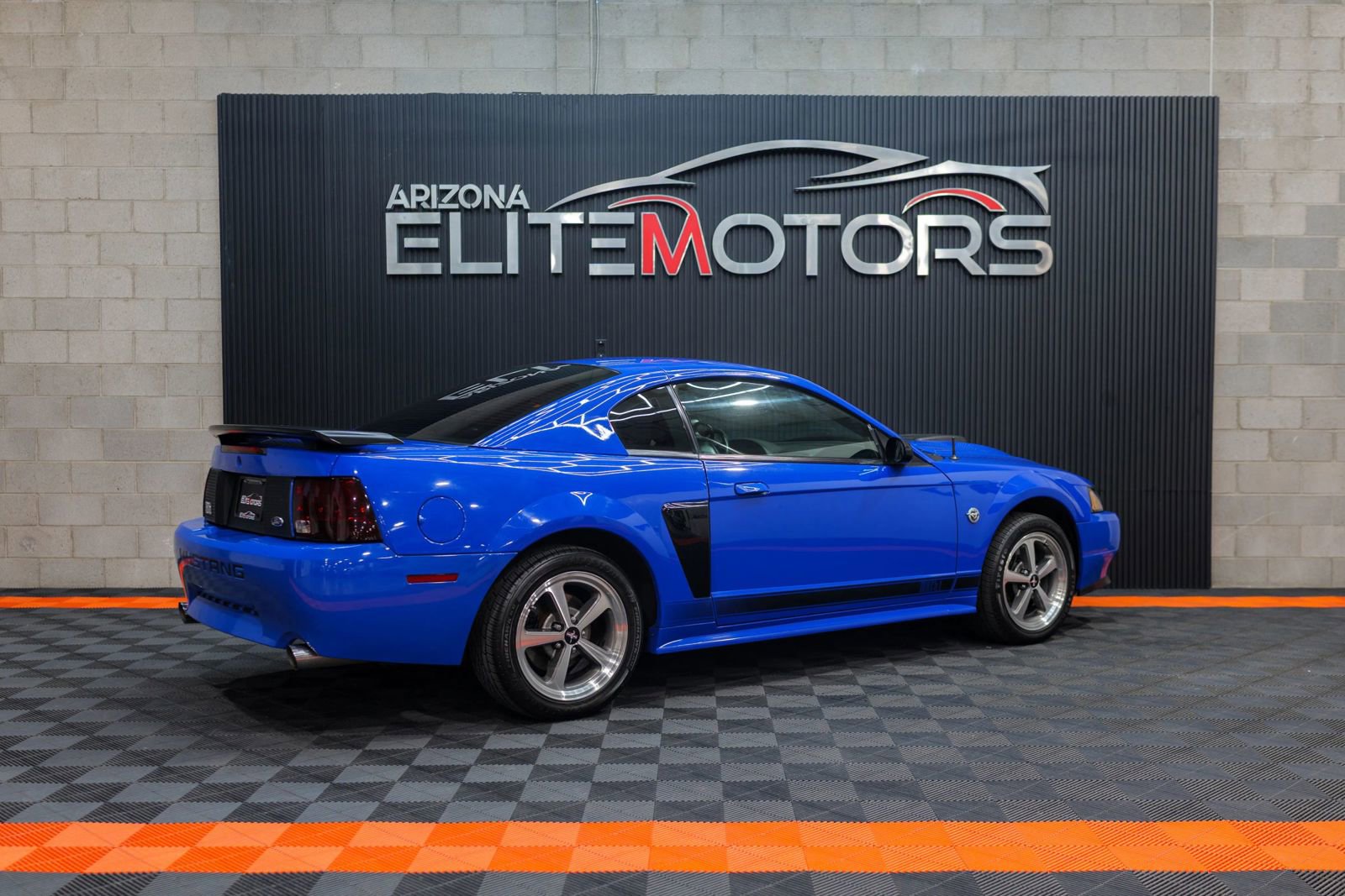 Used 2004 Ford Mustang Mach 1 RWD image 17