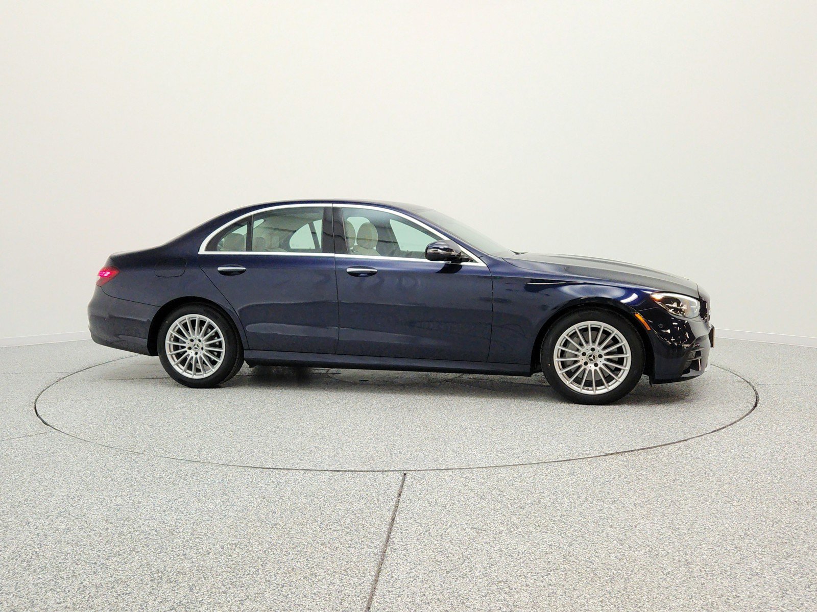 Certified 2022 Mercedes-Benz E 350 Sedan image 4