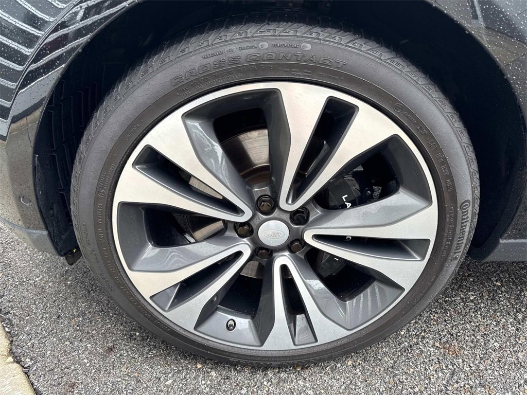 Certified 2021 Land Rover Range Rover SV Autobiography Dynamic image 13