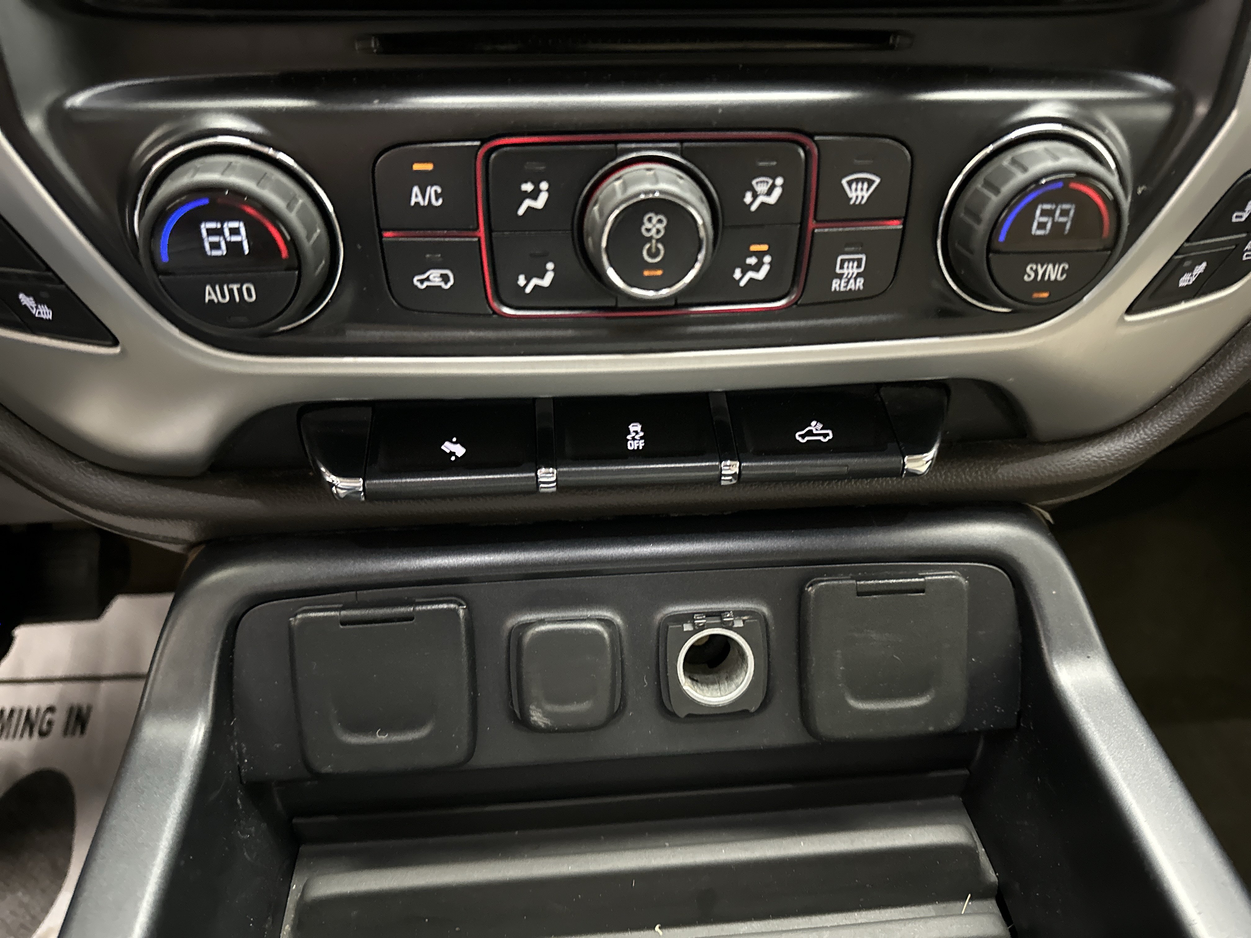 Used 2015 GMC Sierra 2500 SLT AWD/4WD image 34