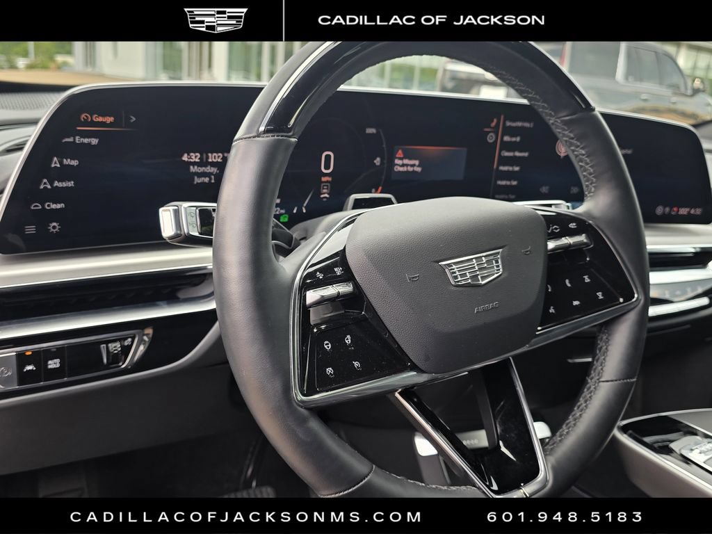 Certified 2024 Cadillac Lyriq Luxury RWD image 10