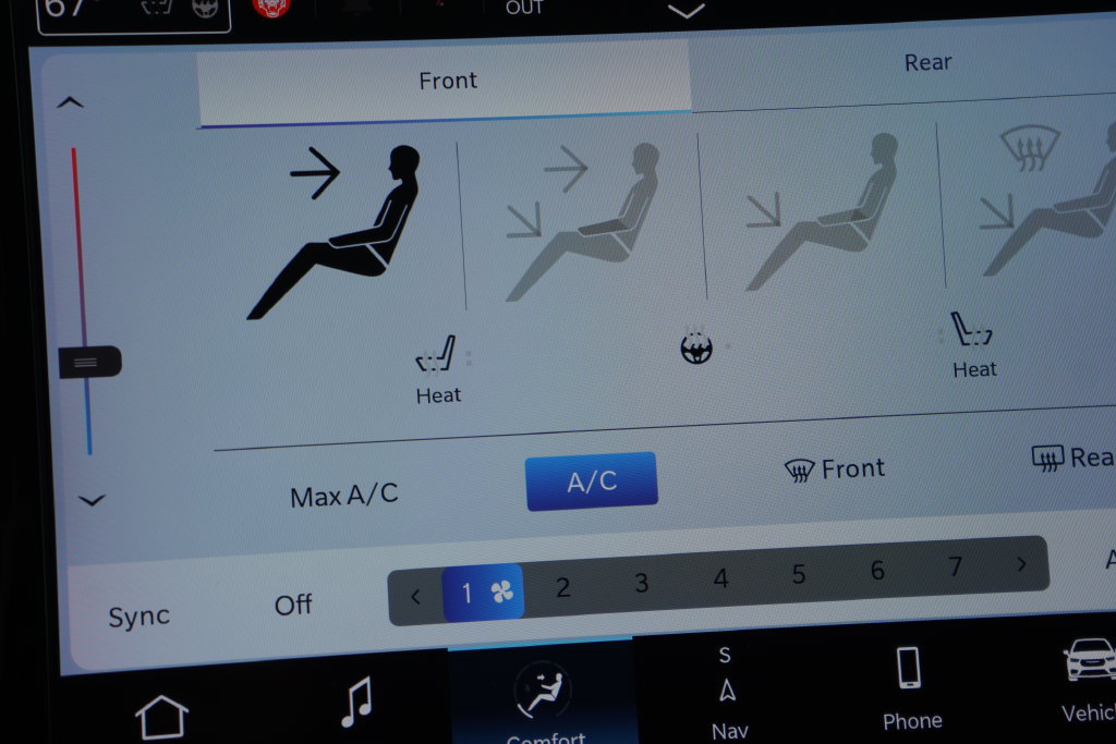 Used 2024 Chrysler Pacifica Limited FWD image 32