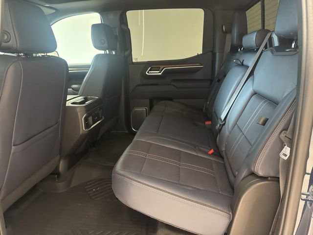 Certified 2022 Chevrolet Silverado 1500 High Country w/ Technology Package image 17