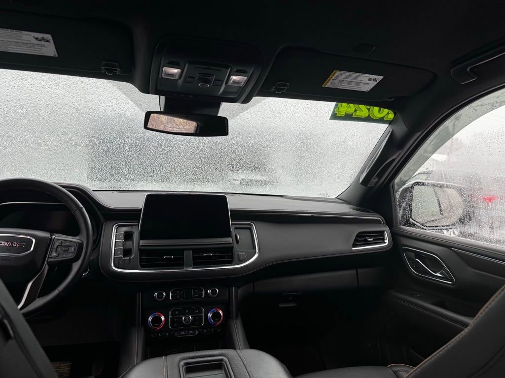 Used 2024 GMC Yukon XL AT4 image 17