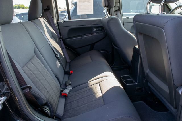 Used 2012 Jeep Liberty Sport image 19