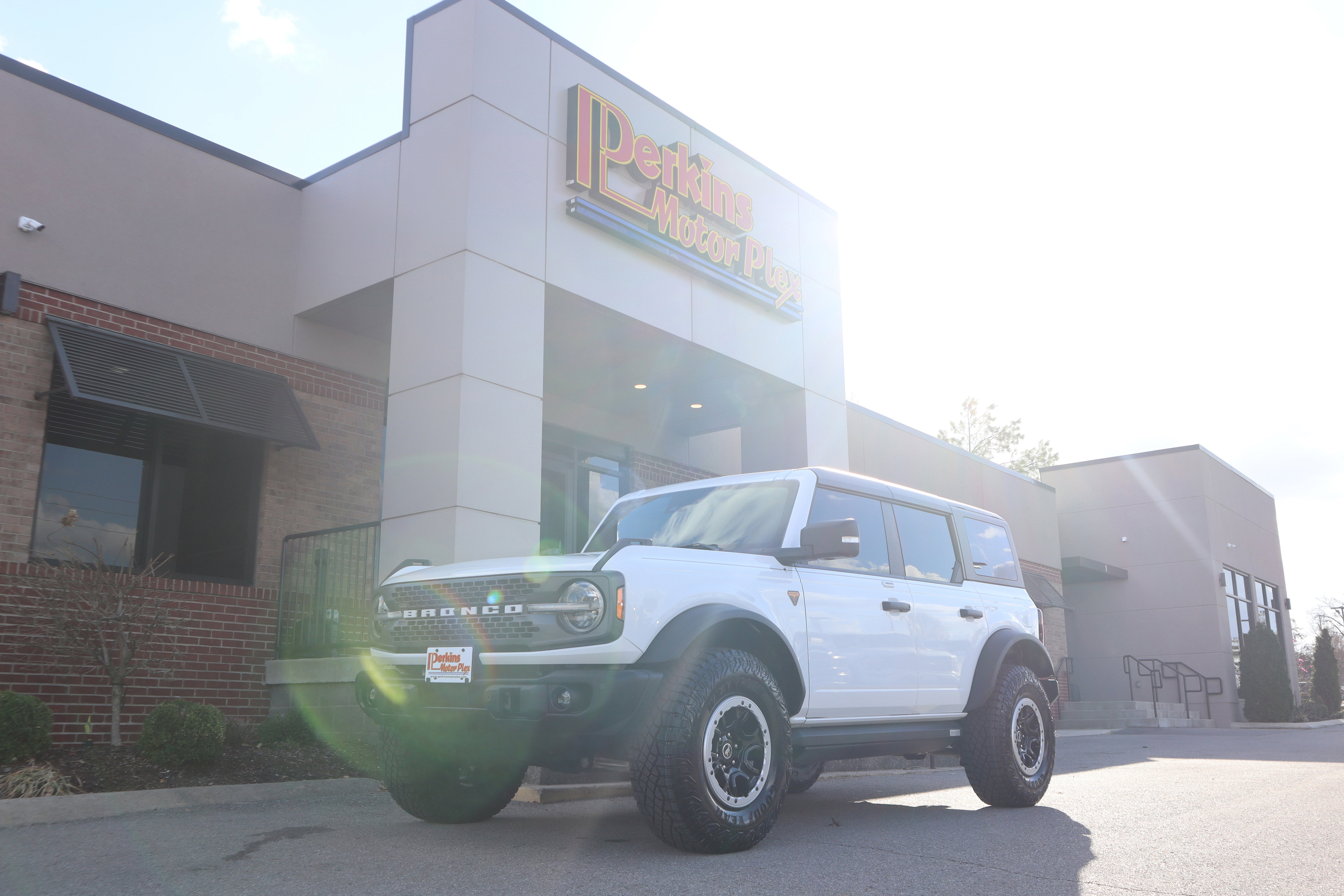 Used 2023 Ford Bronco Badlands image 38