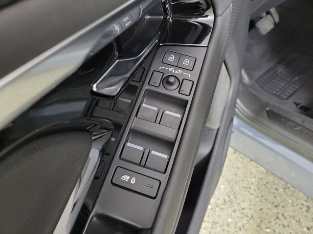 Used 2023 Land Rover Range Rover Evoque S AWD/4WD image 23