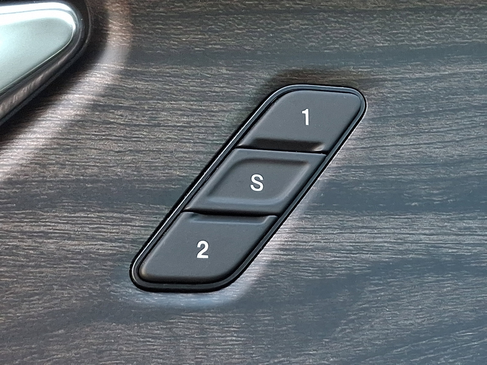 New 2026 Jeep Grand Cherokee Limited image 17