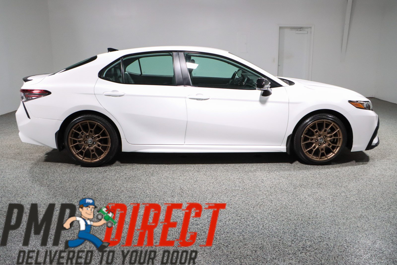 Used 2023 Toyota Camry SE w/ Convenience Package FWD image 6