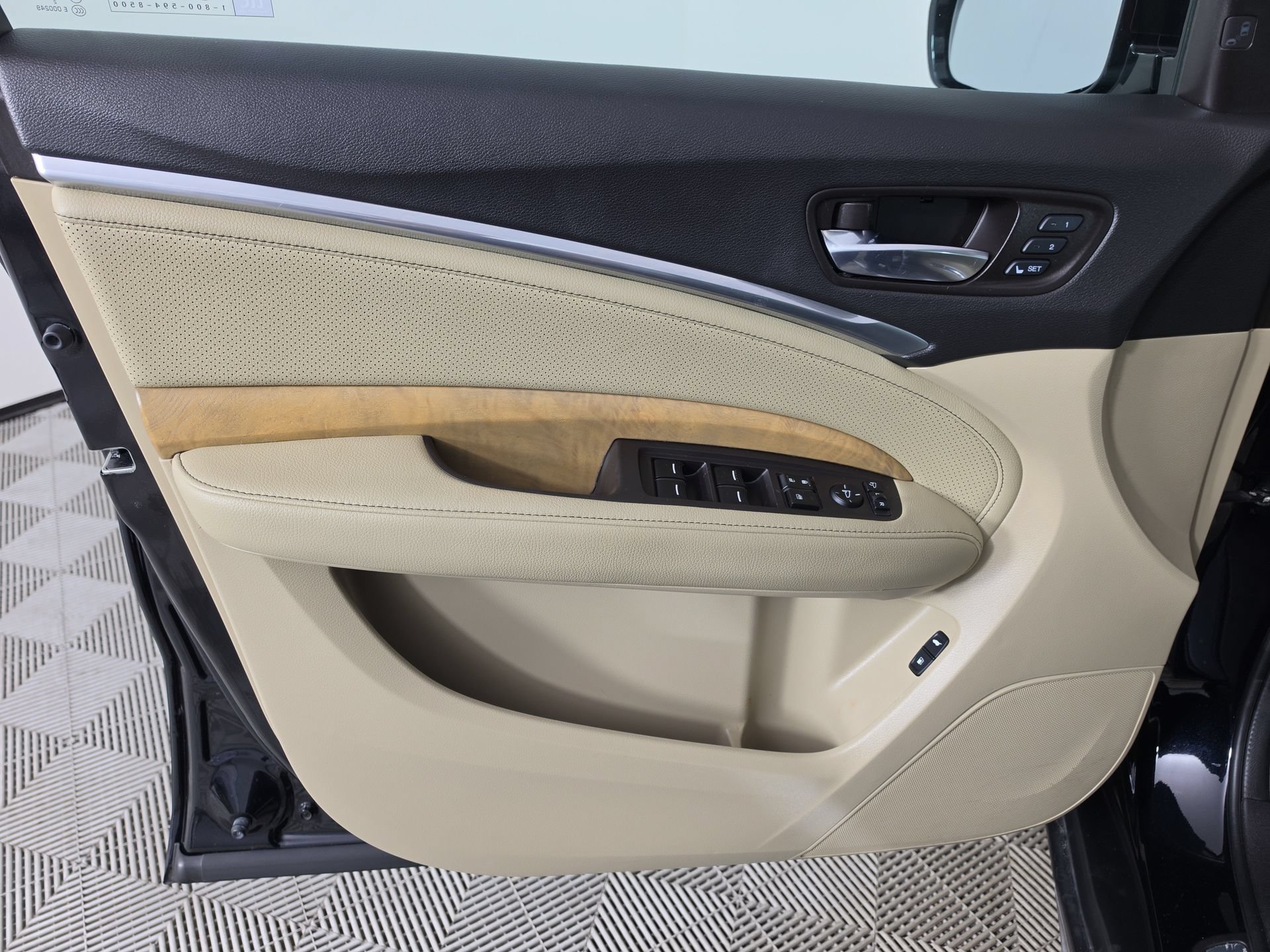 Used 2019 Acura MDX w/ Technology Package FWD image 18