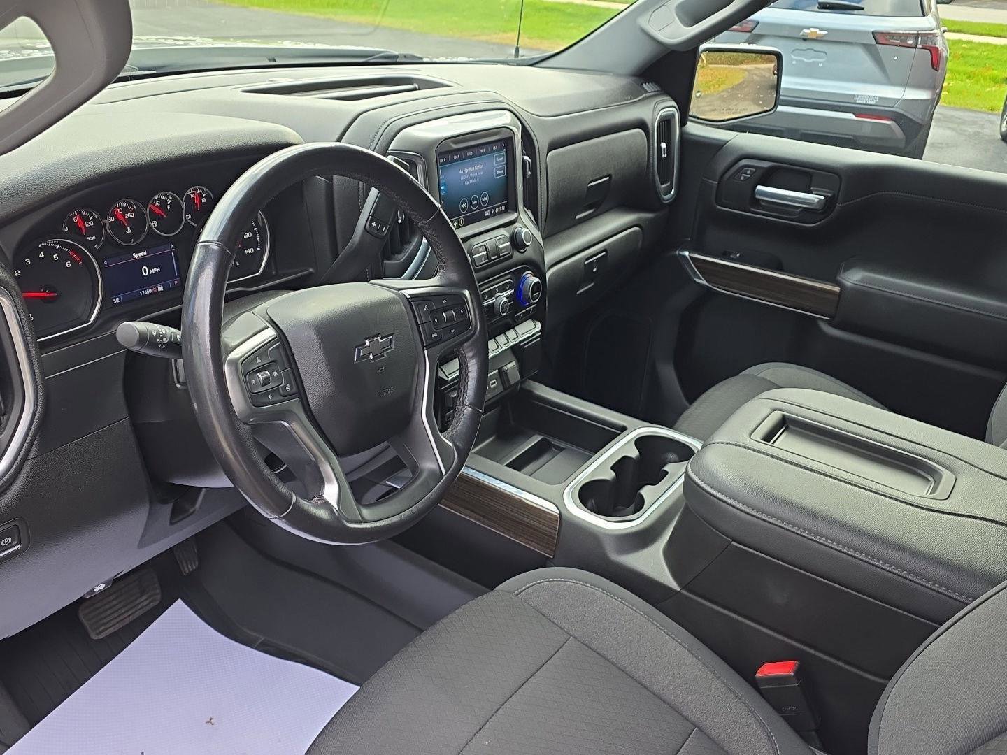 Used 2021 Chevrolet Silverado 1500 RST image 20