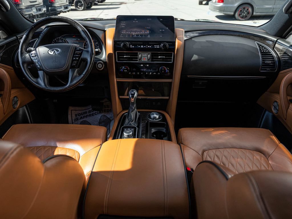 Used 2024 INFINITI QX80 Sensory AWD/4WD image 34