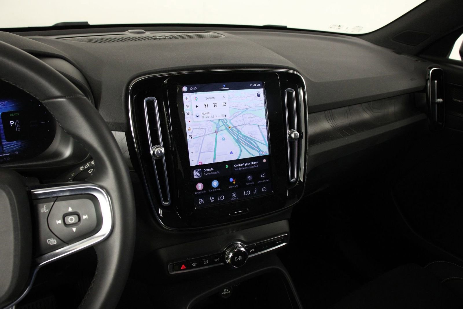 Used 2023 Volvo XC40 Recharge Ultimate w/ Protection Package Premier AWD/4WD image 9