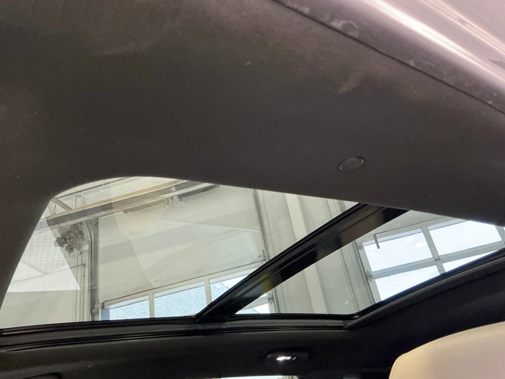 Used 2019 Cadillac XT5 Premium Luxury FWD image 5