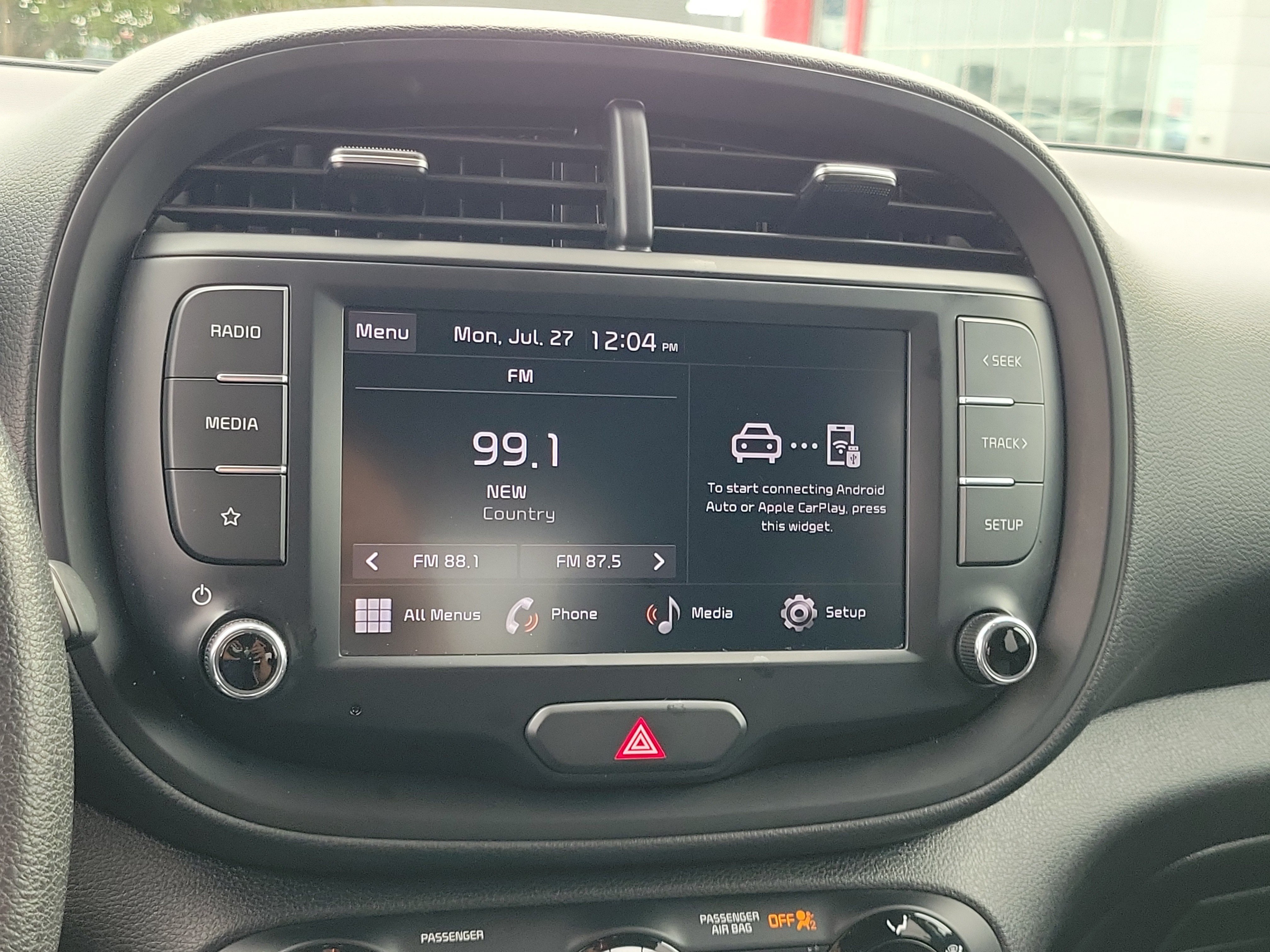 Used 2024 Kia Soul LX w/ Option Group 015 FWD image 26