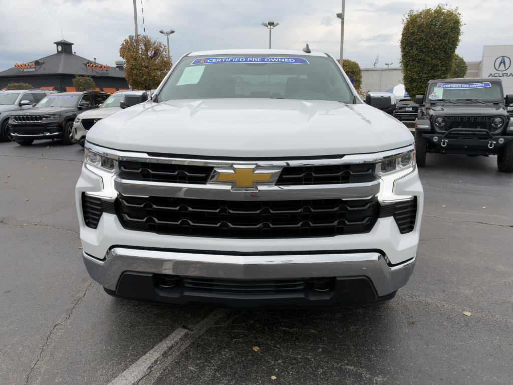 Used 2024 Chevrolet Silverado 1500 LT AWD/4WD image 2