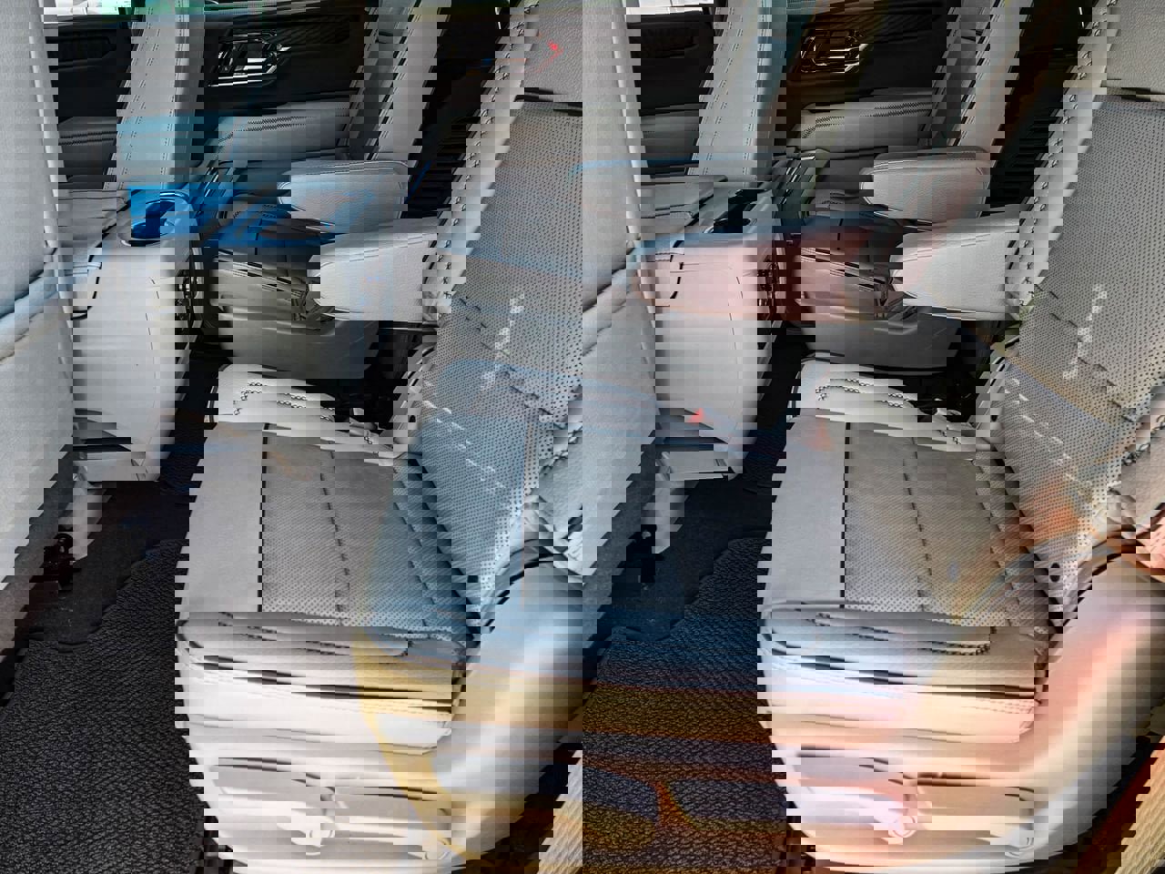 Certified 2025 GMC Yukon Denali image 32