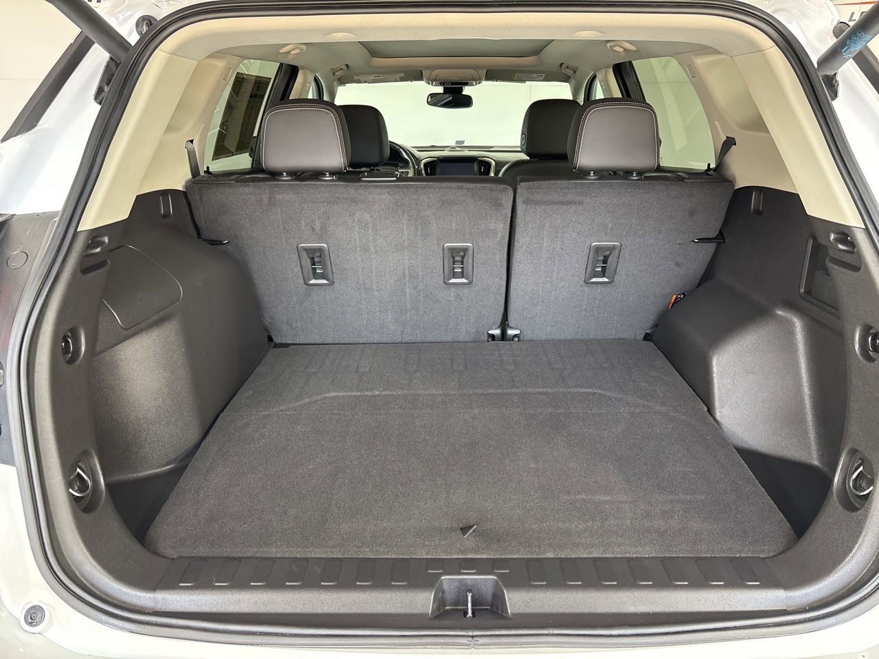 Used 2023 GMC Terrain Denali w/ Denali Premium Package image 25