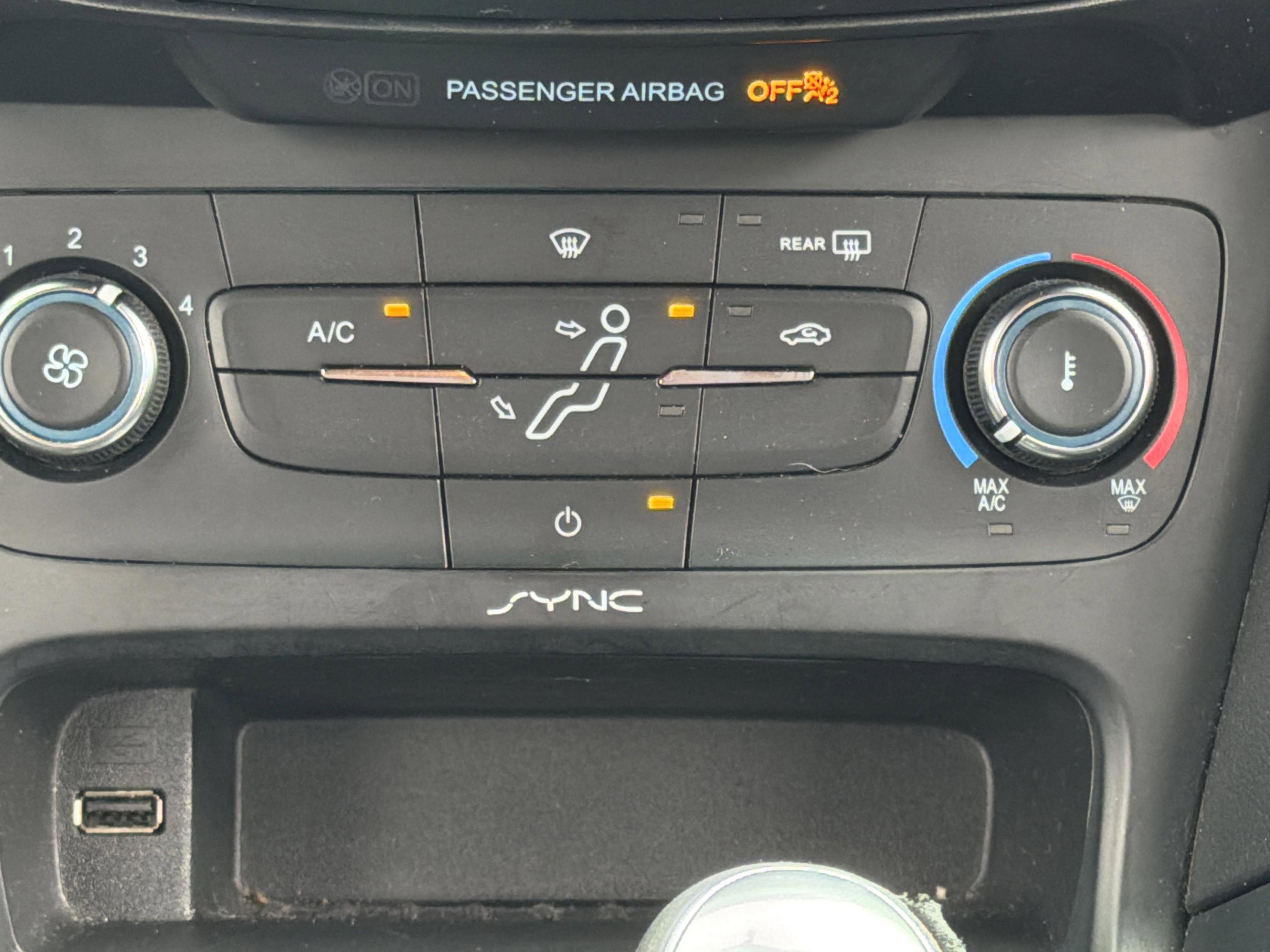 Used 2016 Ford Focus ST FWD image 11