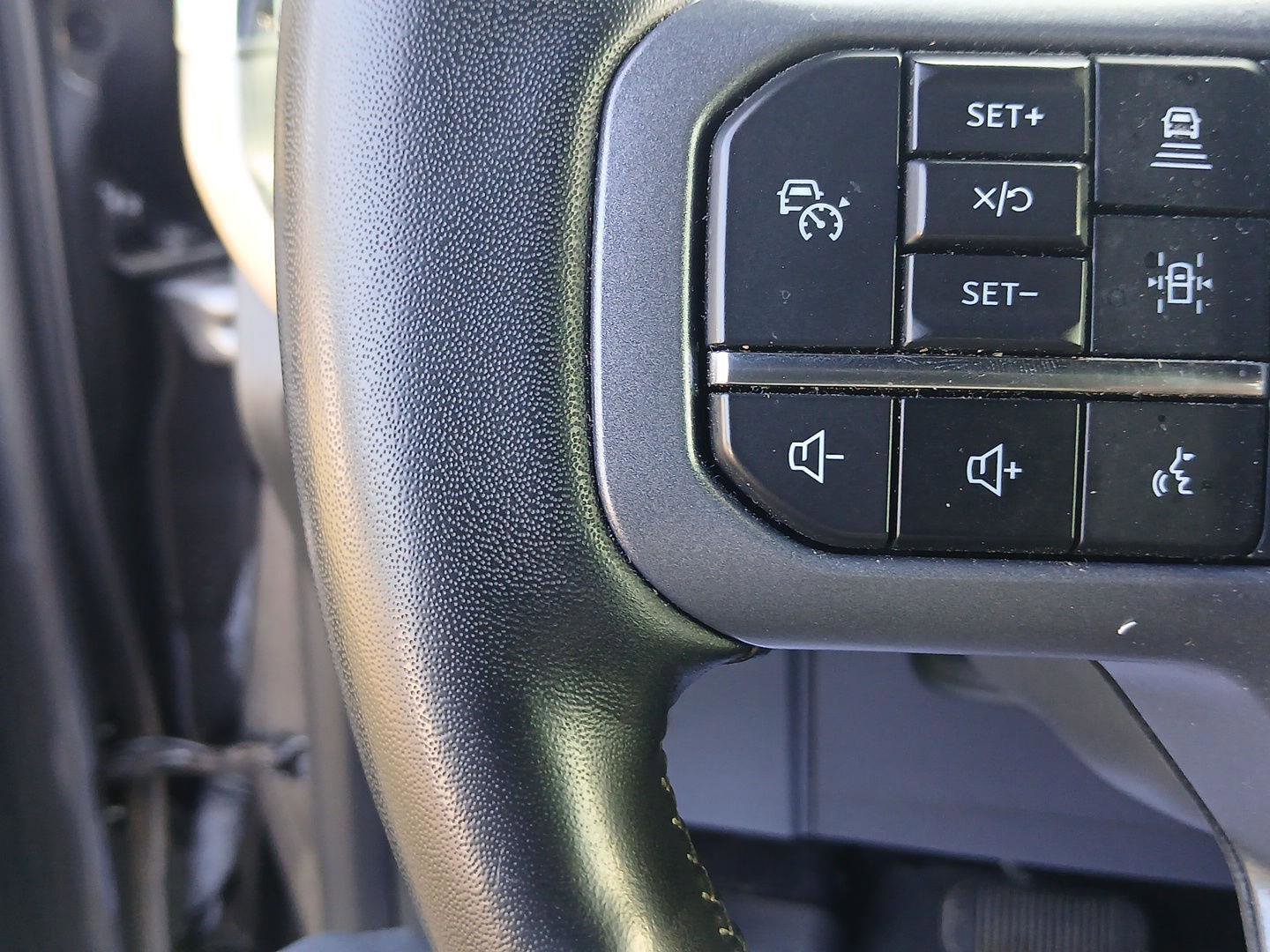 Used 2023 Ford F150 Lariat w/ Equipment Group 502A High image 15