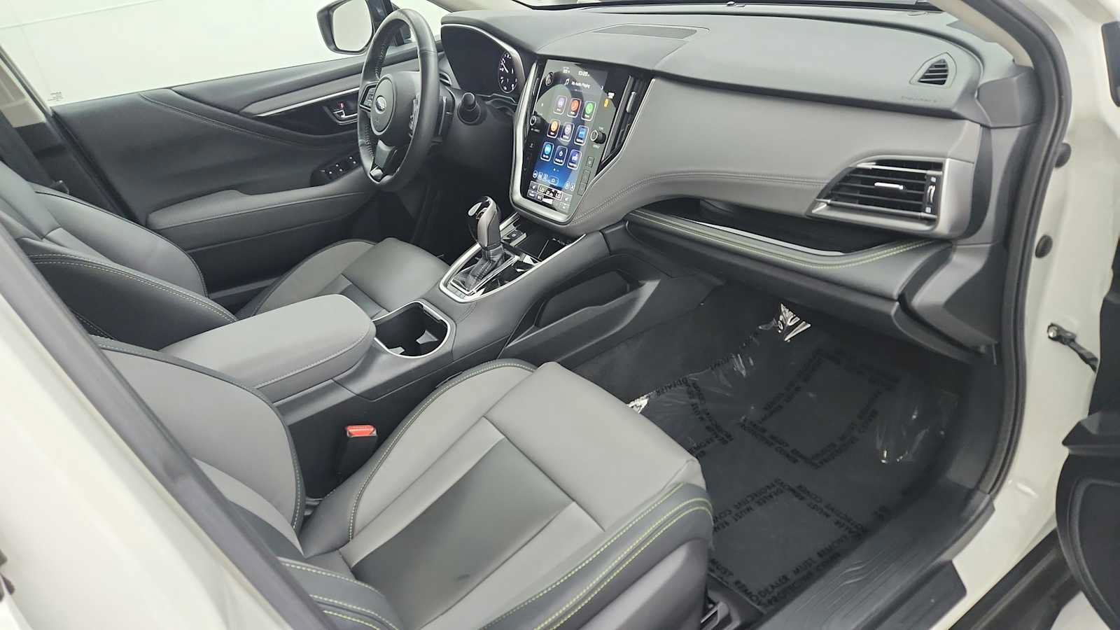 Certified 2025 Subaru Outback Onyx Edition AWD/4WD image 35