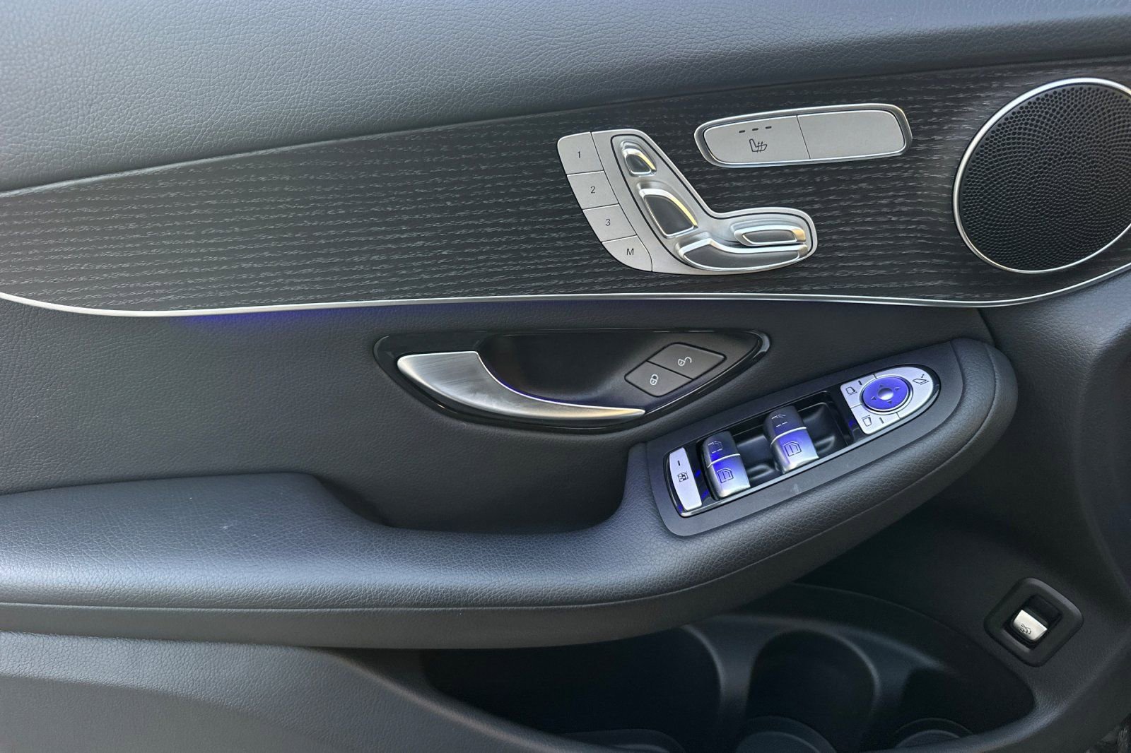 Certified 2022 Mercedes-Benz GLC 300 image 26