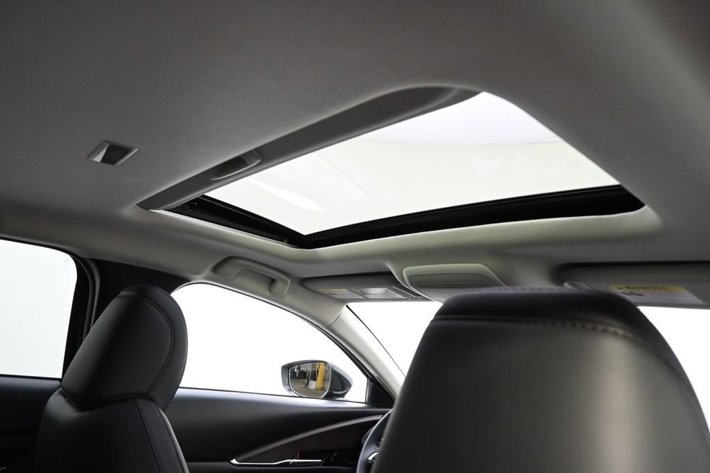 Certified 2025 MAZDA CX-30 AWD 2.5 S w/ Premium Package image 17