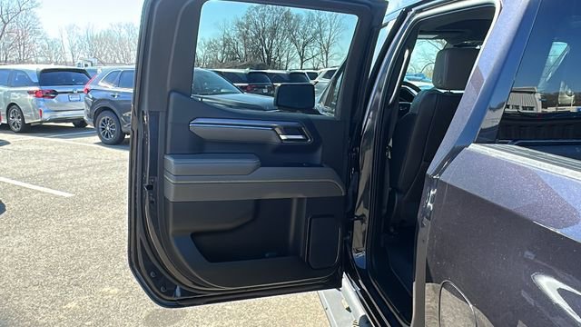 Used 2024 Chevrolet Silverado 1500 ZR2 w/ Technology Package image 23