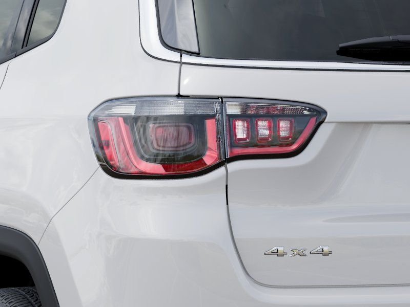 New 2026 Jeep Compass Limited w/ Sun, Sound & Navigation Group AWD/4WD image 9