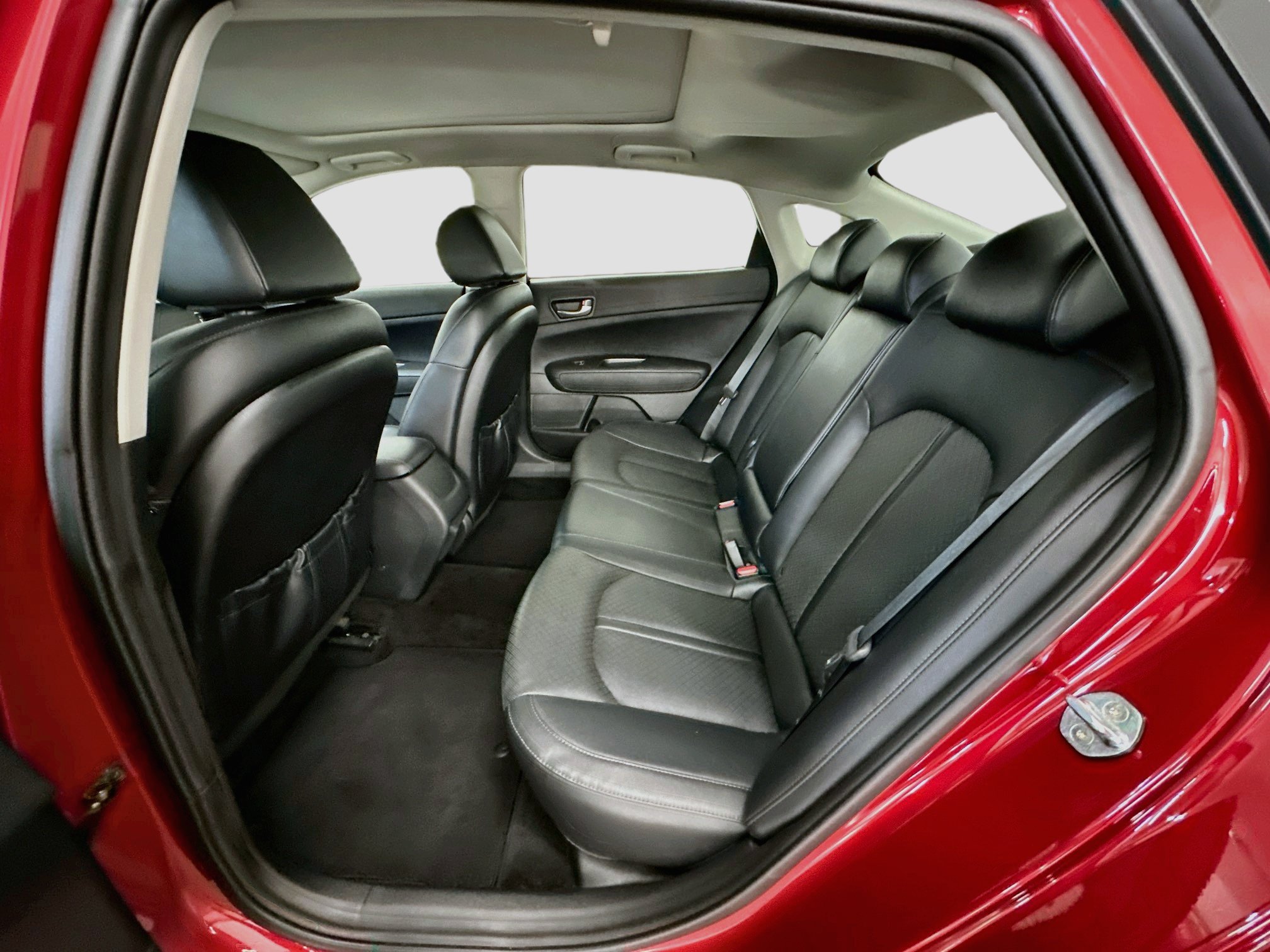 Used 2020 Kia Optima SE FWD image 29