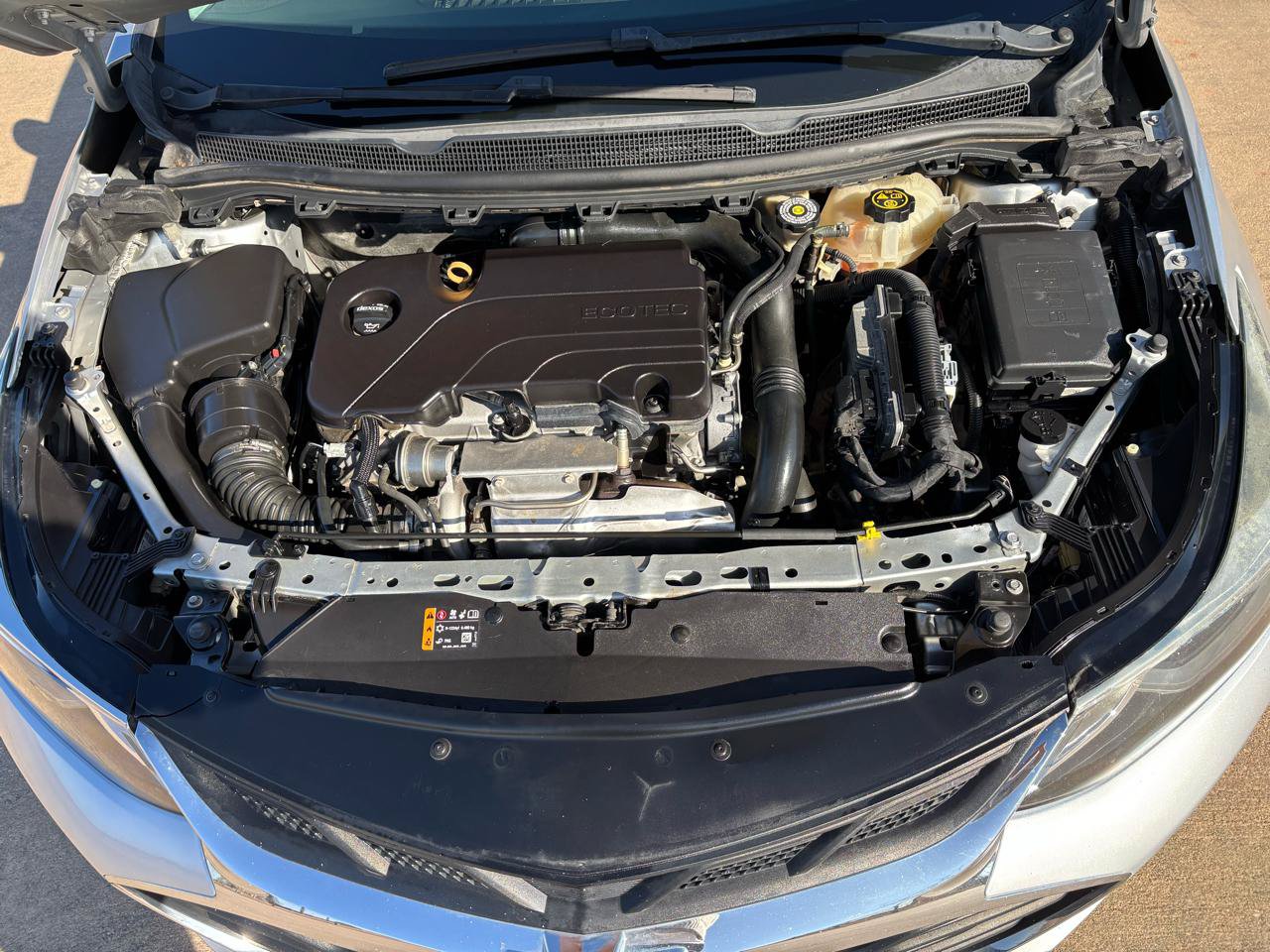 Used 2019 Chevrolet Cruze LT FWD image 19