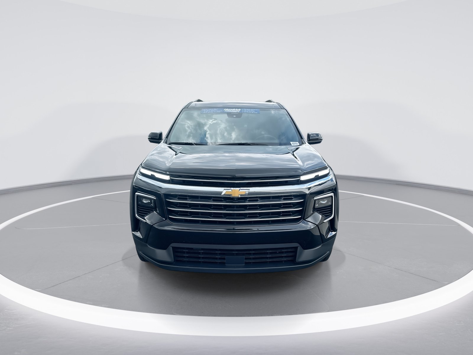 Used 2026 Chevrolet Traverse LT w/ Driver Confidence Package FWD image 3