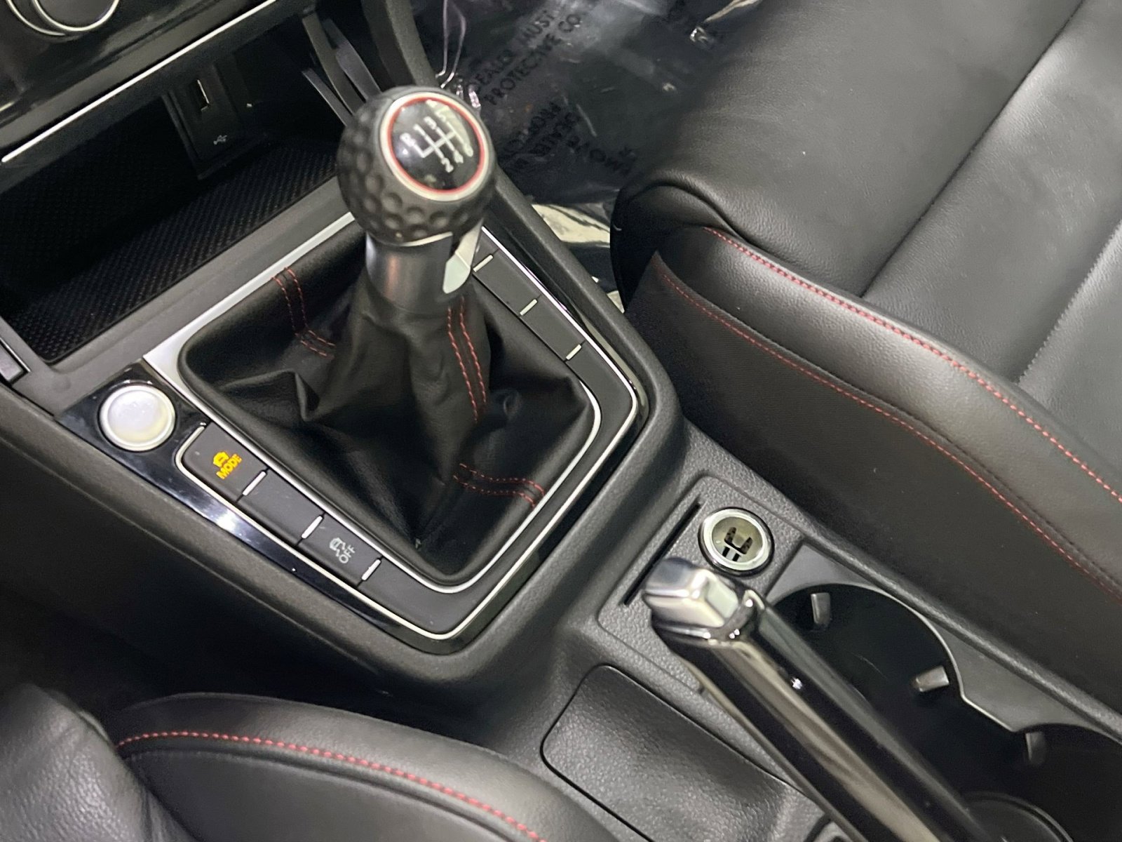 Used 2019 Volkswagen GTI SE image 20