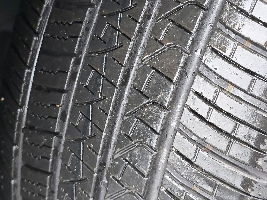 Certified 2025 Mercedes-Benz GLS 450 4MATIC image 11