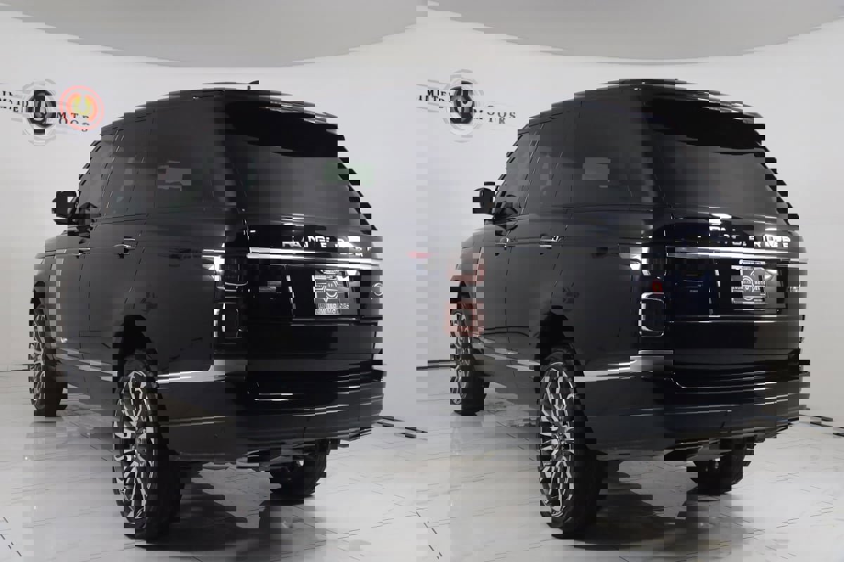 Used 2020 Land Rover Range Rover Autobiography image 4