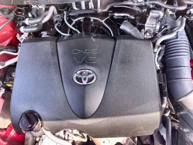 Used 2022 Toyota Highlander XLE AWD/4WD image 10